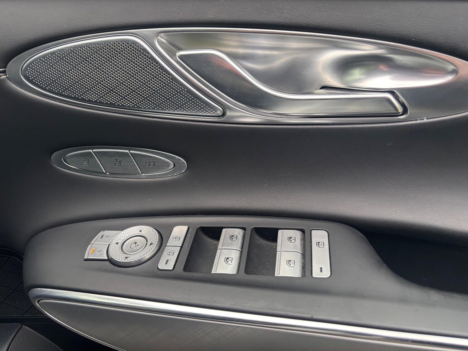 Used Genesis GV70 2023 for sale - 78020121: Photo 51