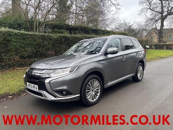 (21) - 2.4h TwinMotor 13.8kWh Design CVT 4WD Euro 6 (s/s) 5dr