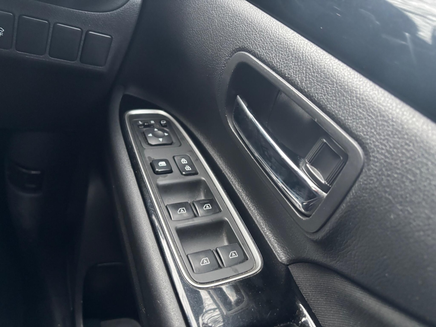 Used Mitsubishi Outlander for sale - 77267047: Photo 23