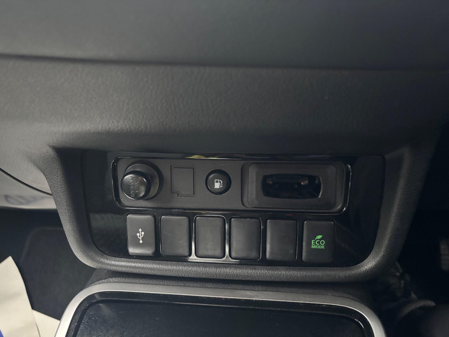 Used Mitsubishi Outlander for sale - 77267047: Photo 26