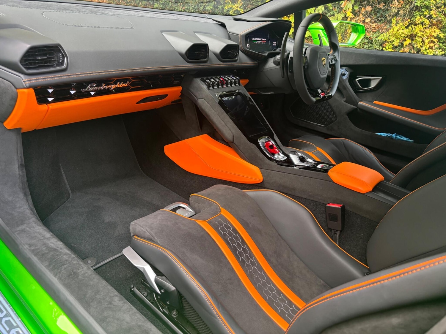 Used Lamborghini Huracan 2024 for sale - 77524729: Photo 2