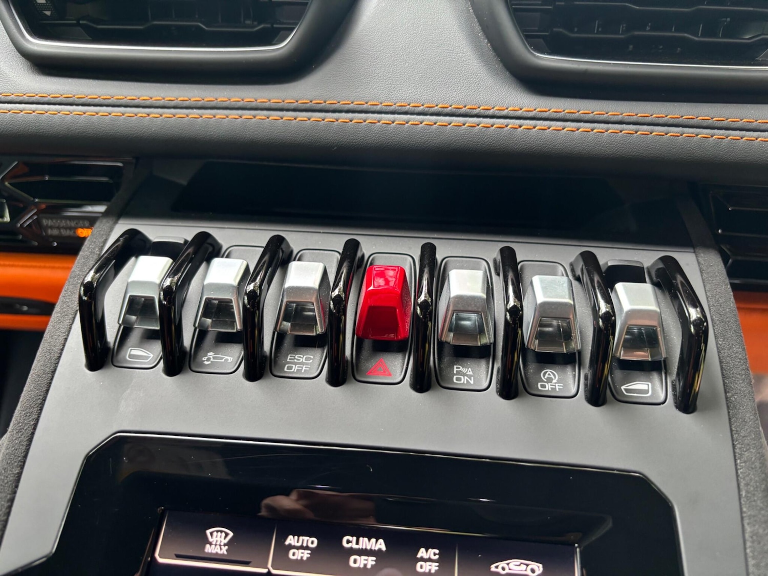 Used Lamborghini Huracan 2024 for sale - 77524729: Photo 40