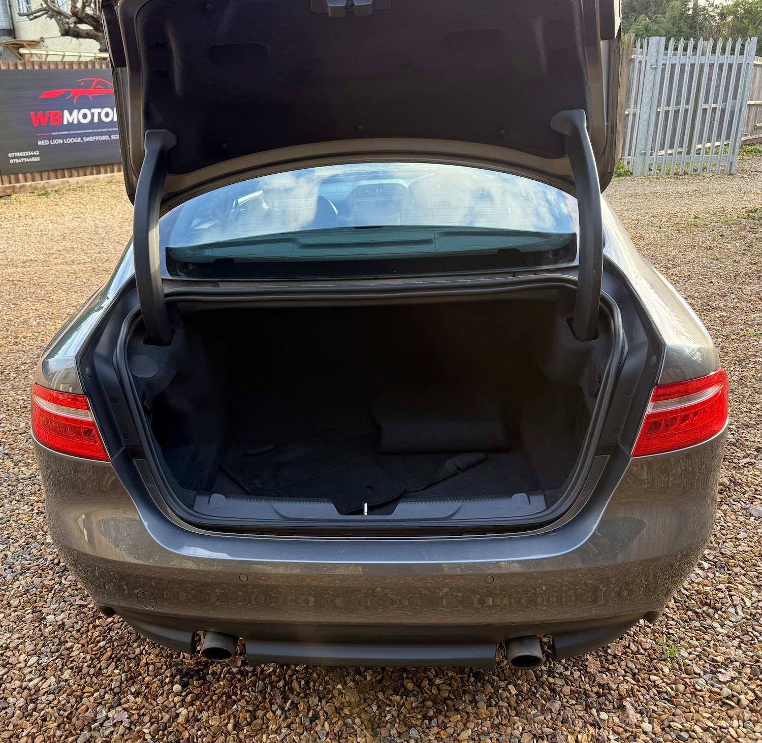 Used Jaguar XE 2019 for sale - 77200828: Photo 11