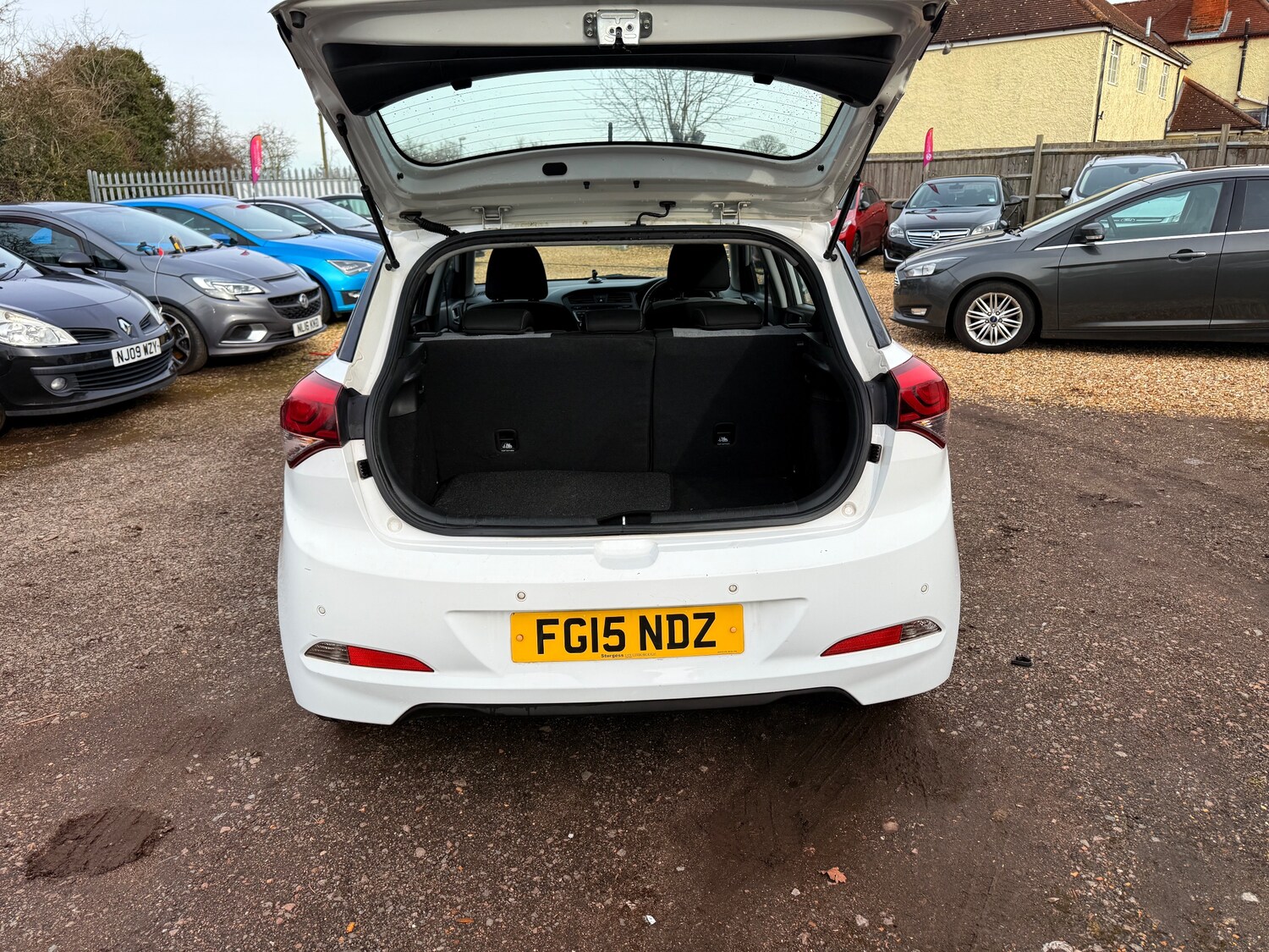 Used Hyundai i20 2015 for sale - 77648260: Photo 14