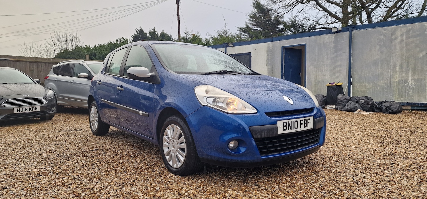 Used Renault Clio 2010 for sale - 77413980: Photo 2