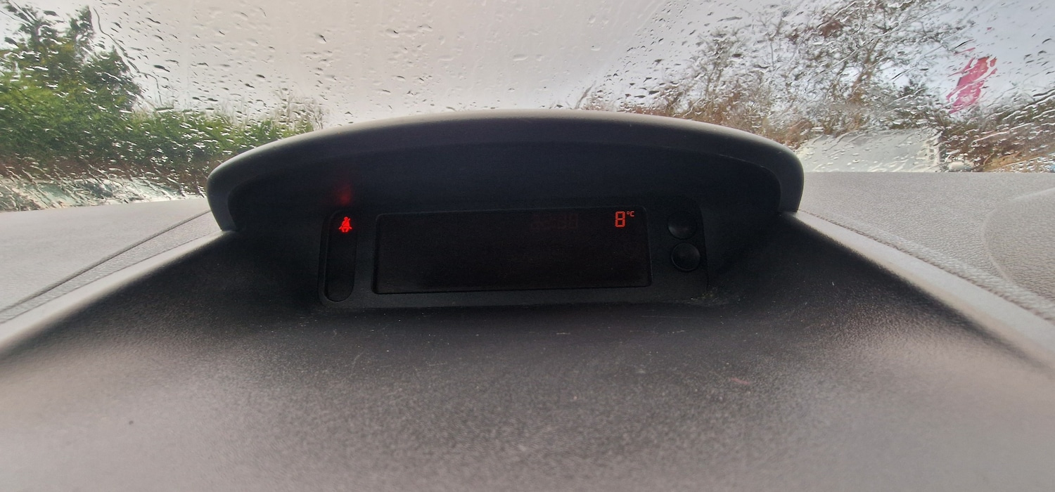 Used Renault Clio 2010 for sale - 77413980: Photo 20