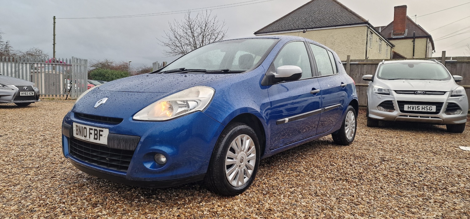 Used Renault Clio 2010 for sale - 77413980: Photo 4