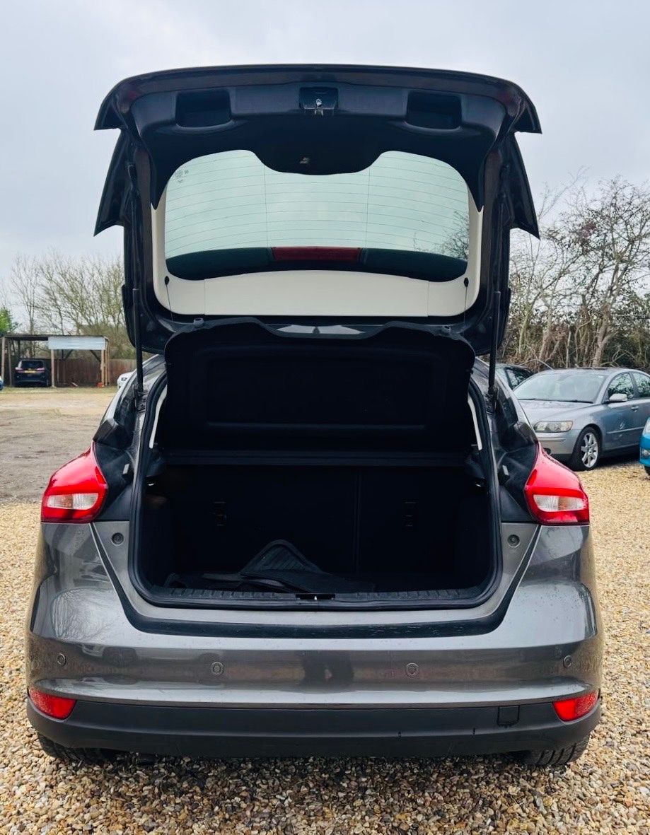 Used Ford Focus 2018 for sale - 77333278: Photo 6