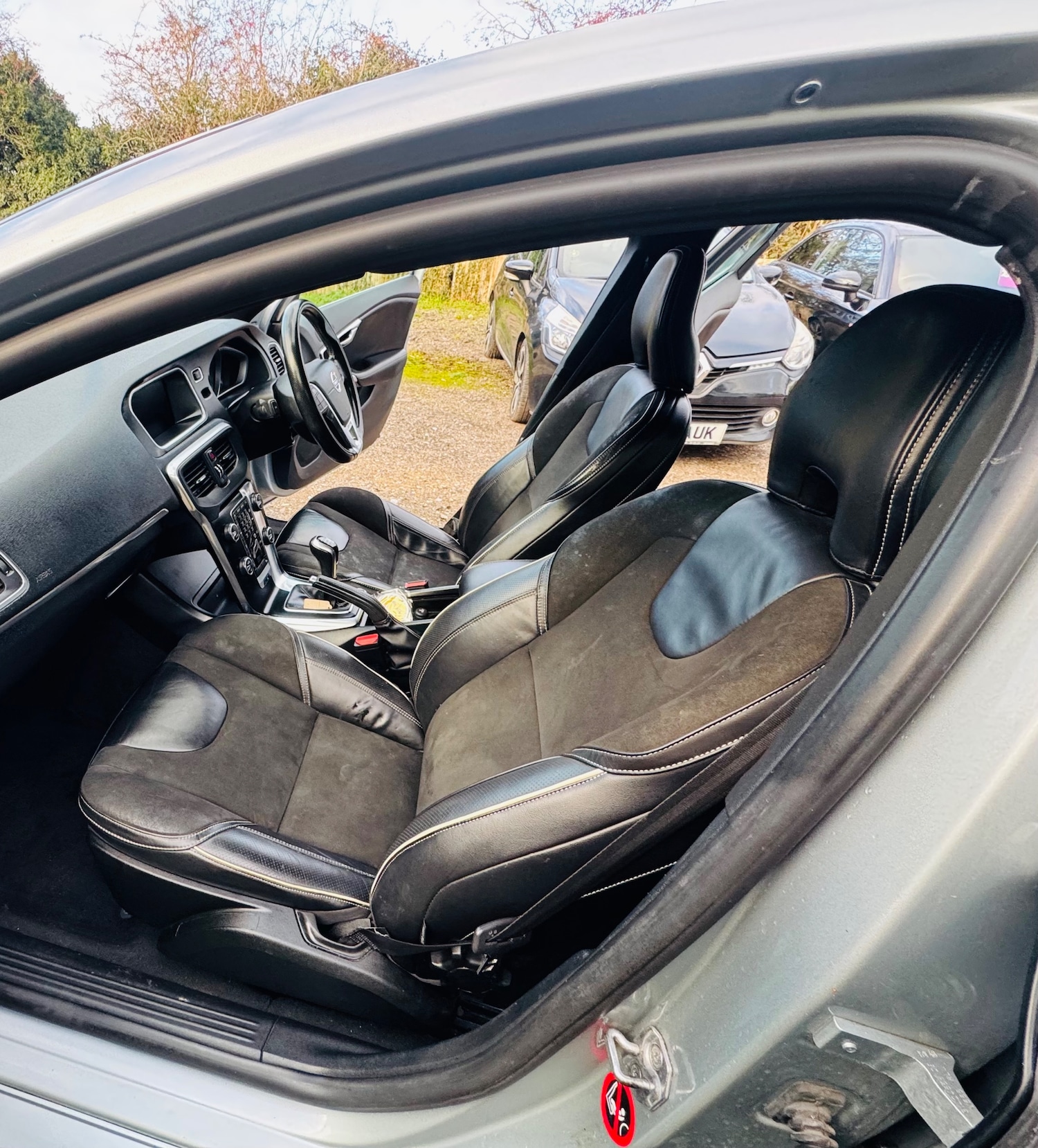 Used Volvo V40 2015 for sale - 77200844: Photo 19