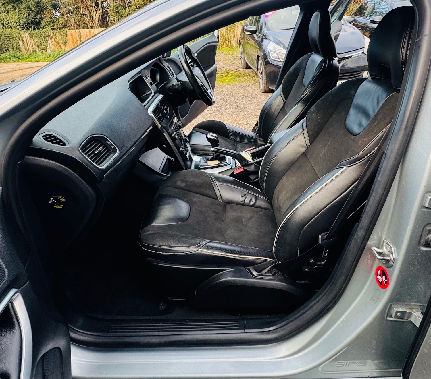 Used Volvo V40 2015 for sale - 77200844: Photo 24