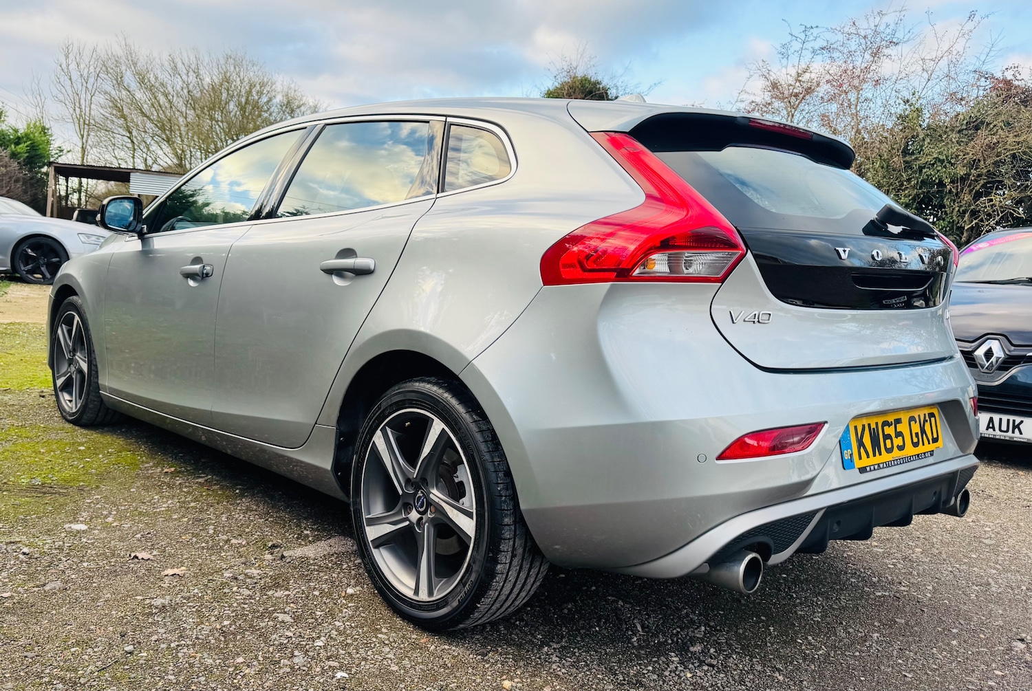 Used Volvo V40 2015 for sale - 77200844: Photo 8