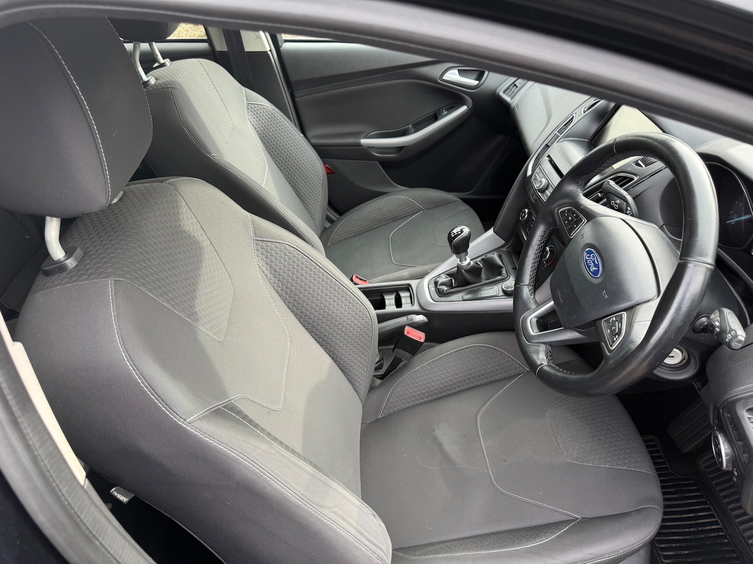 Used Ford Focus 2015 for sale - 77648266: Photo 12