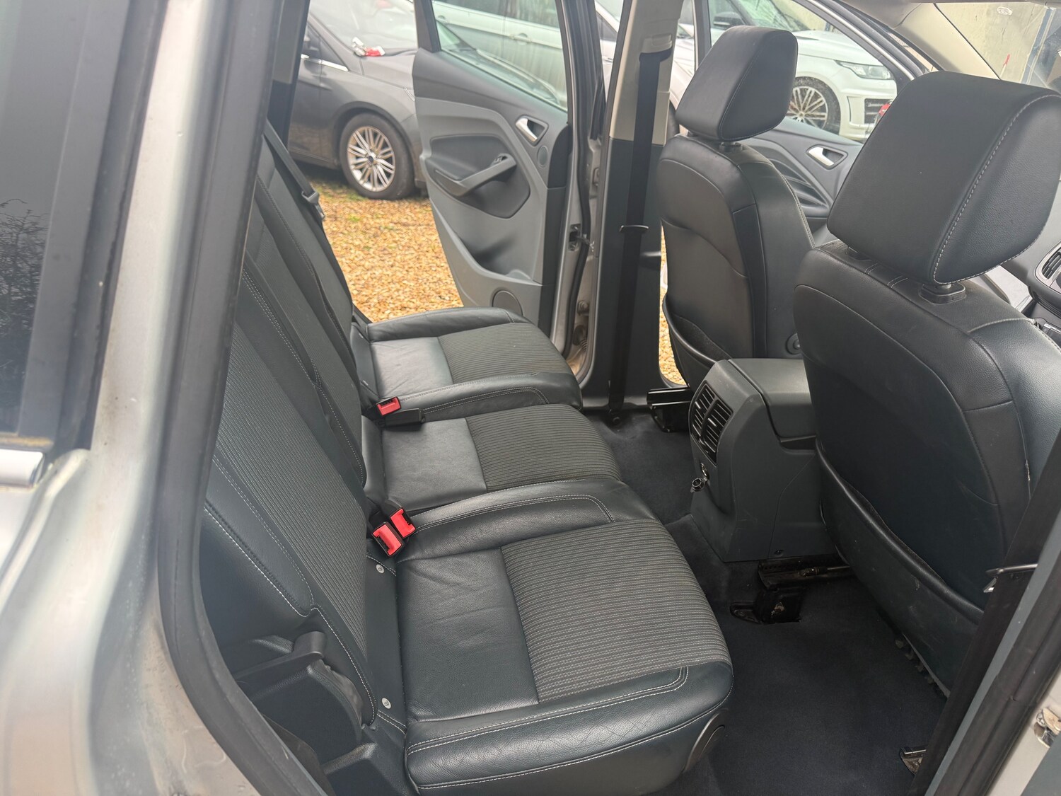 Used Ford C-Max 2015 for sale - 77648281: Photo 12