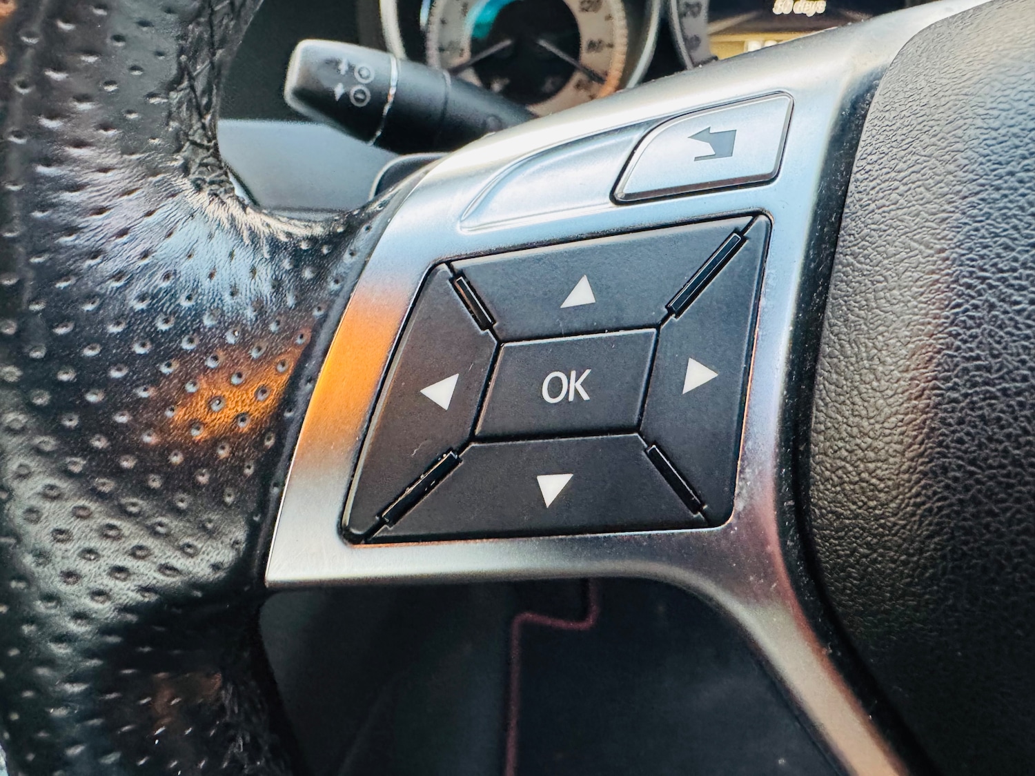 Used Mercedes-Benz C Class 2011 for sale - 76819698: Photo 39