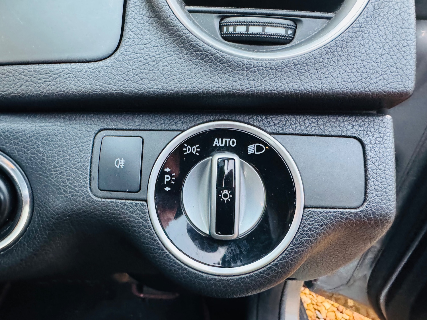 Used Mercedes-Benz C Class 2011 for sale - 76819698: Photo 40