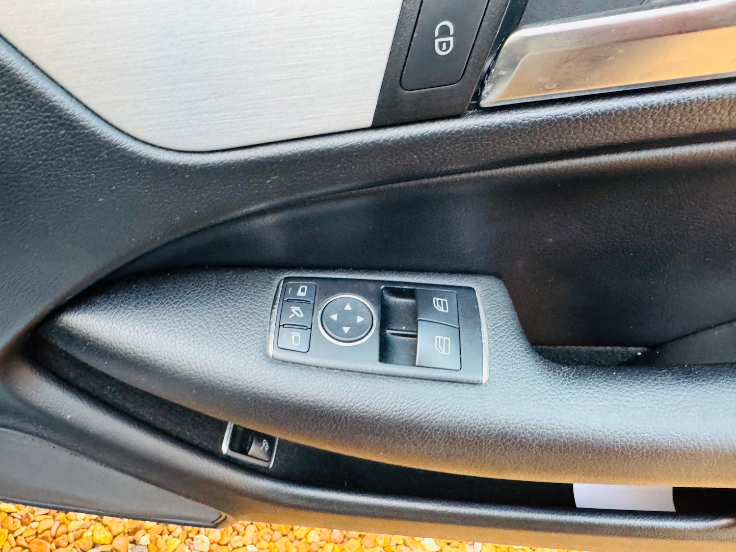 Used Mercedes-Benz C Class 2011 for sale - 76819698: Photo 41