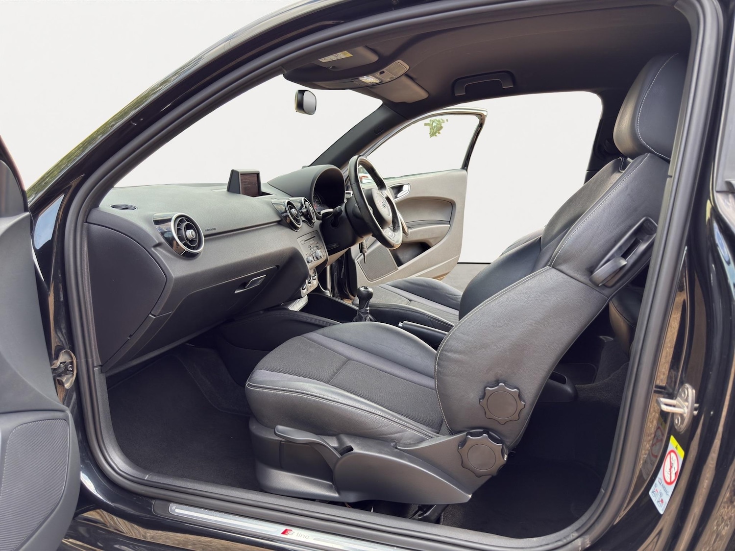 Used Audi A1 2014 for sale - 76449672: Photo 24