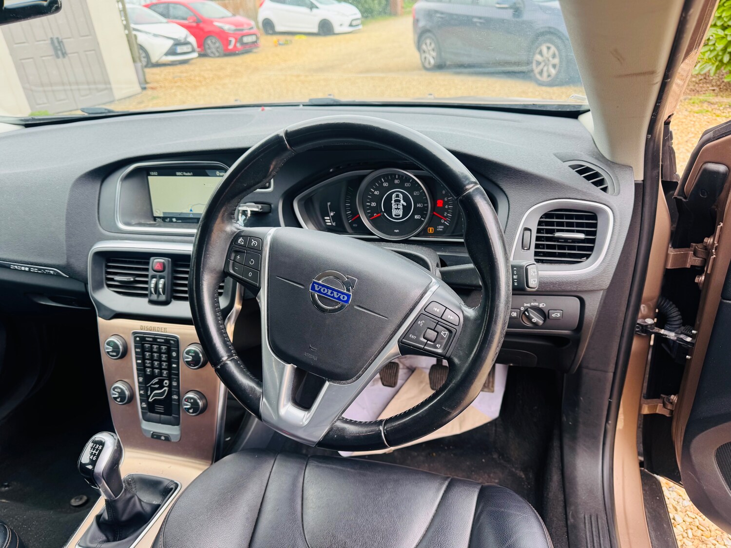 Used Volvo V40 2014 for sale - 77942203: Photo 13