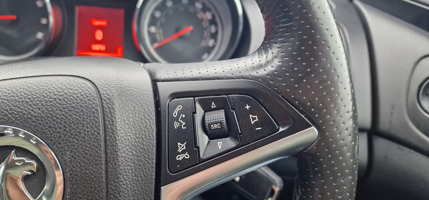 Used Vauxhall Insignia 2011 for sale - 77904288: Photo 15