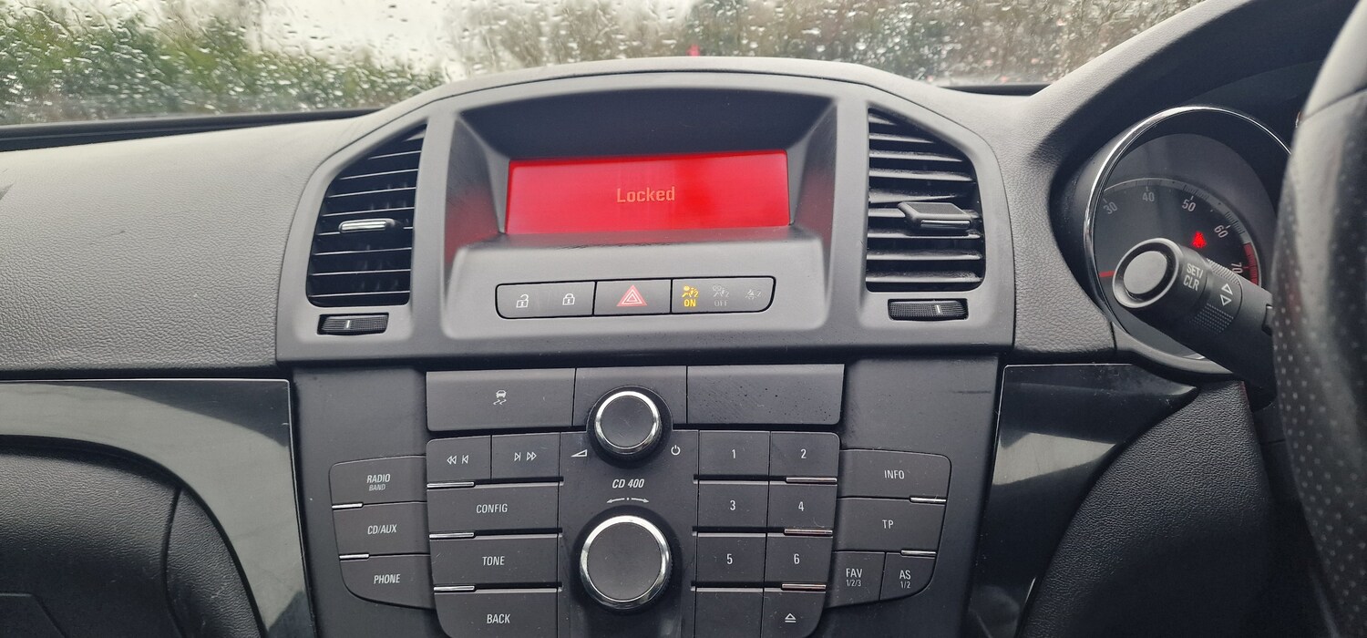 Used Vauxhall Insignia 2011 for sale - 77904288: Photo 19