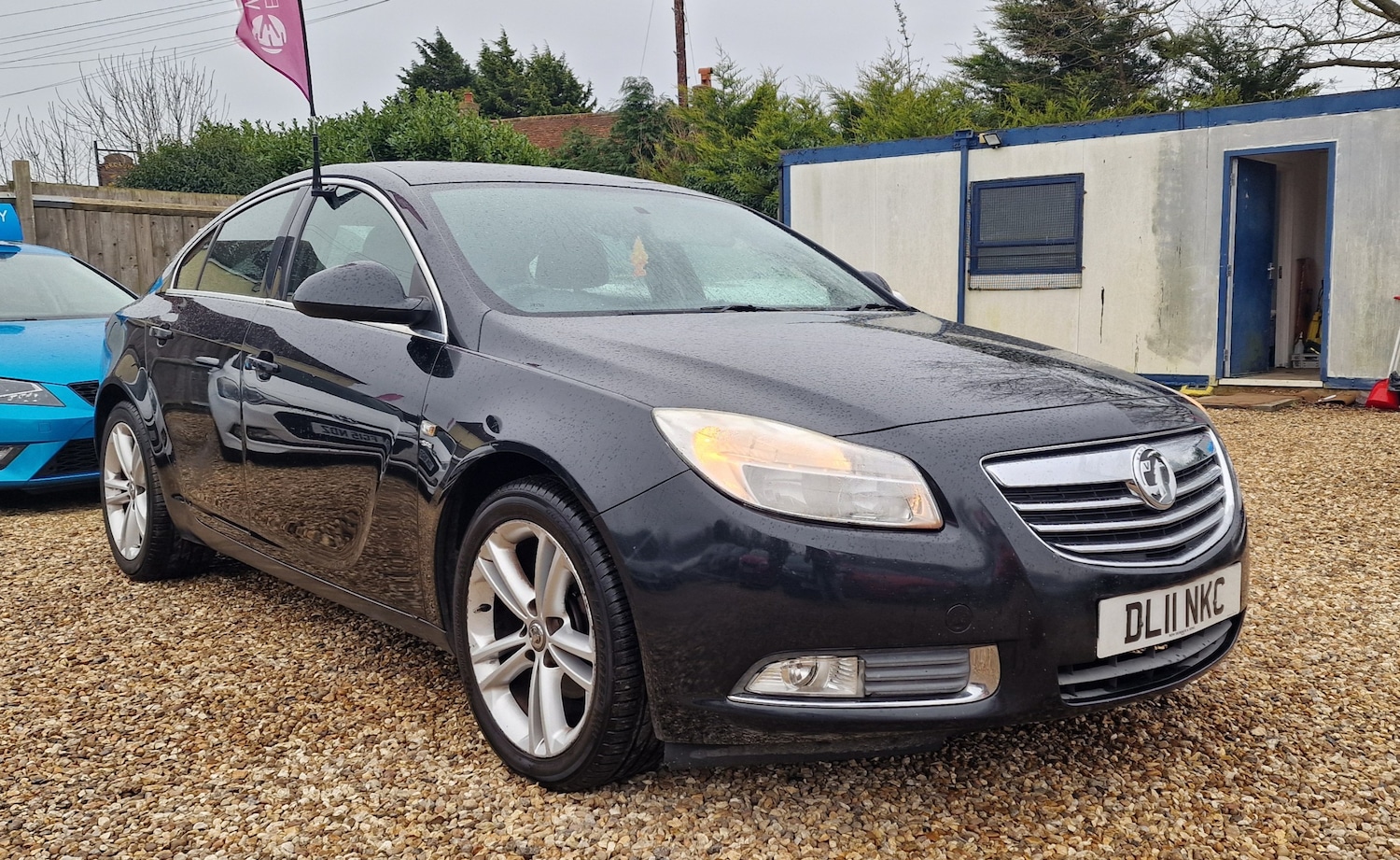 Used Vauxhall Insignia 2011 for sale - 77904288: Photo 2