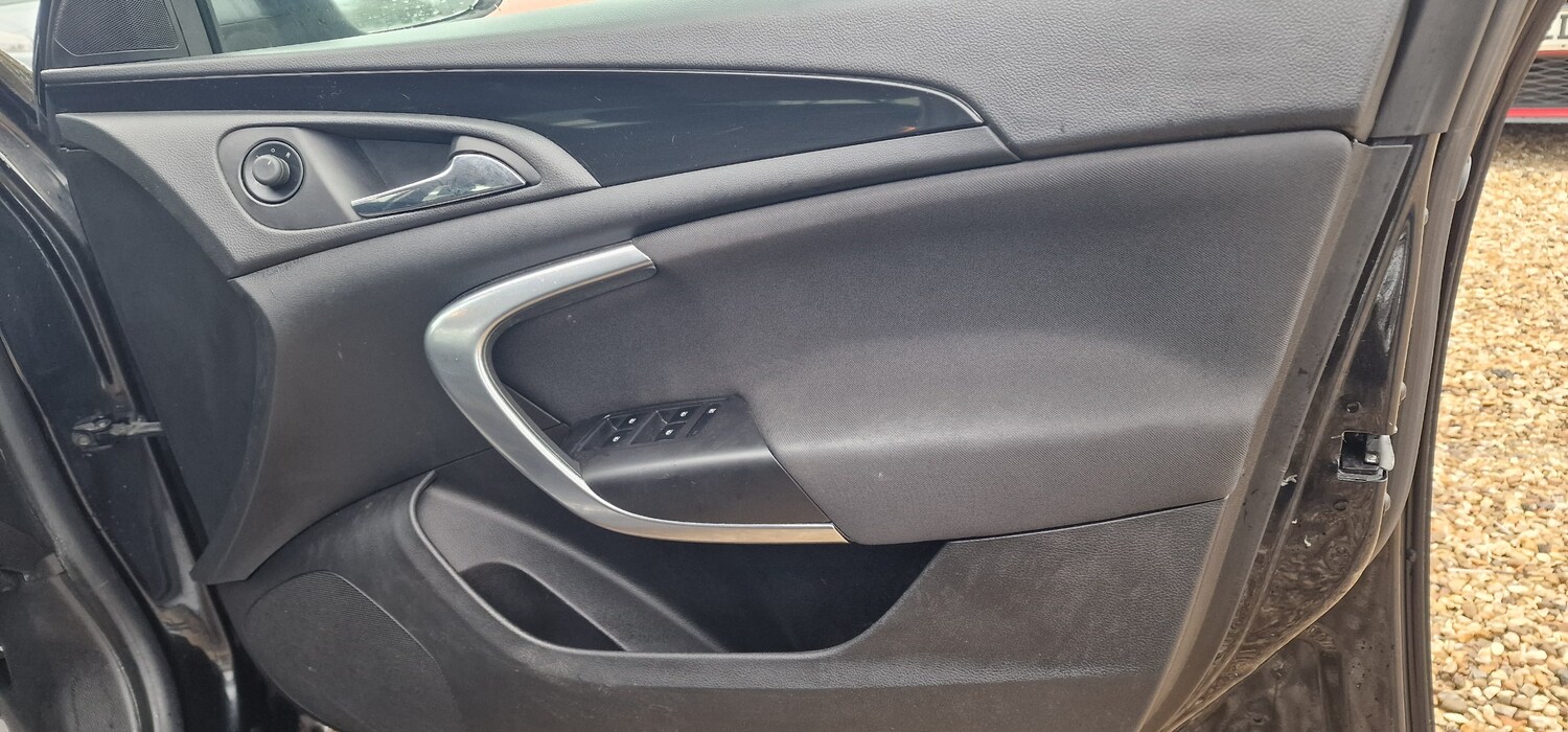 Used Vauxhall Insignia 2011 for sale - 77904288: Photo 26