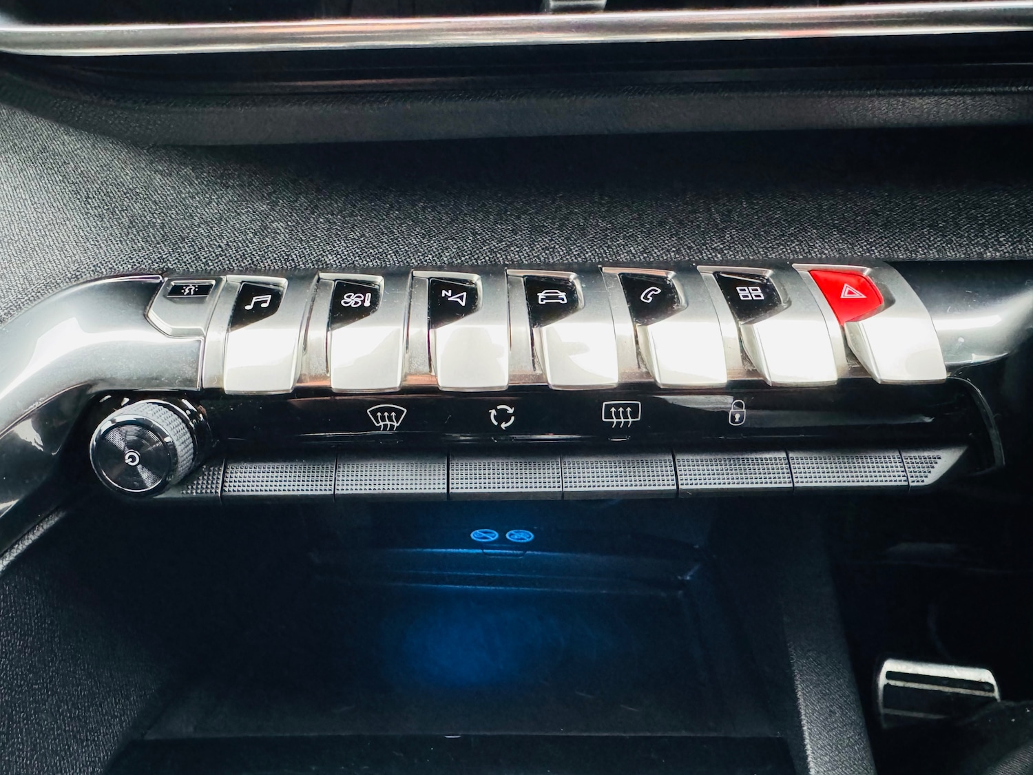 Used Peugeot 3008 2017 for sale - 77200845: Photo 33