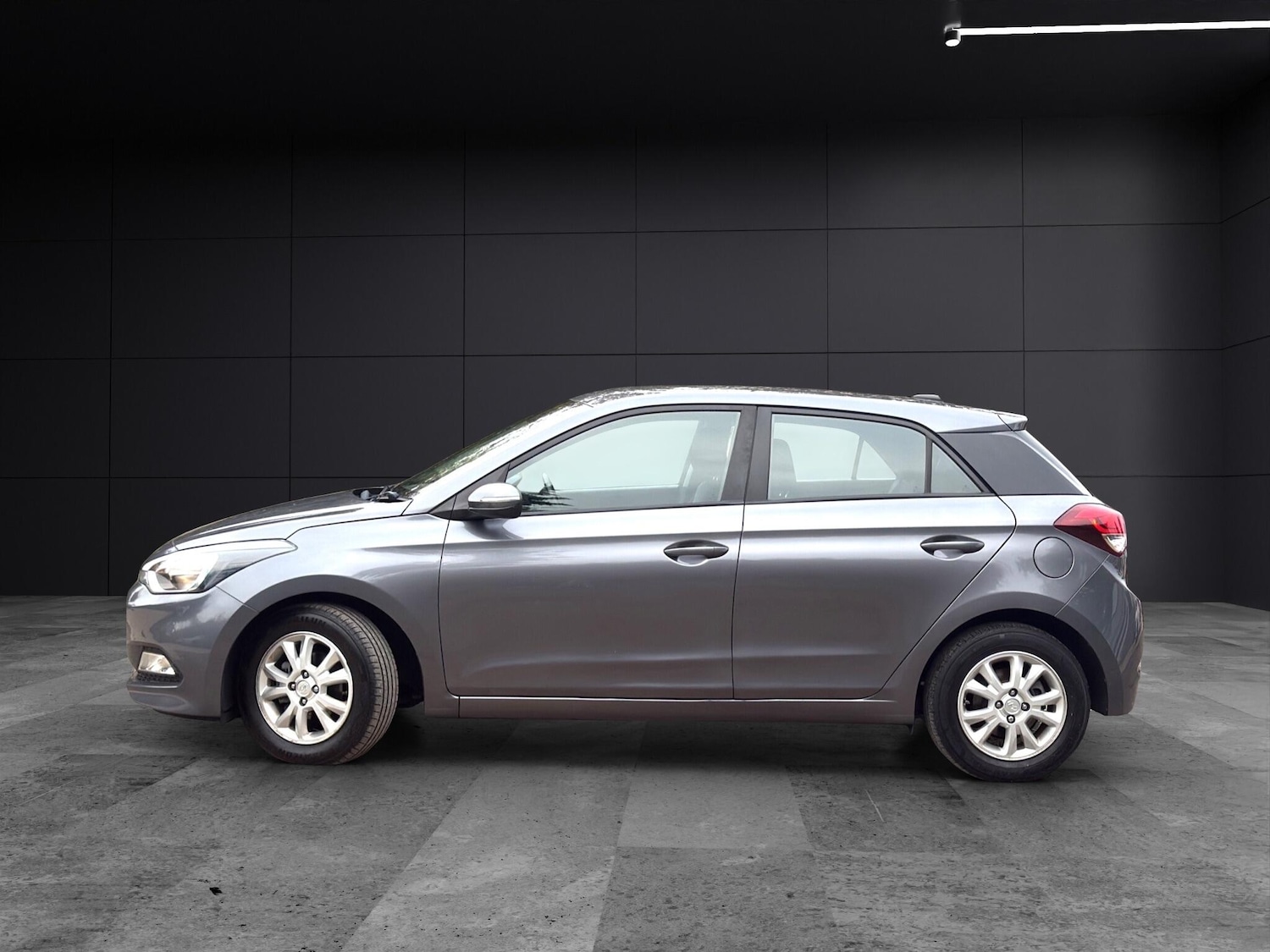 Used Hyundai i20 2018 for sale - 76449674: Photo 13