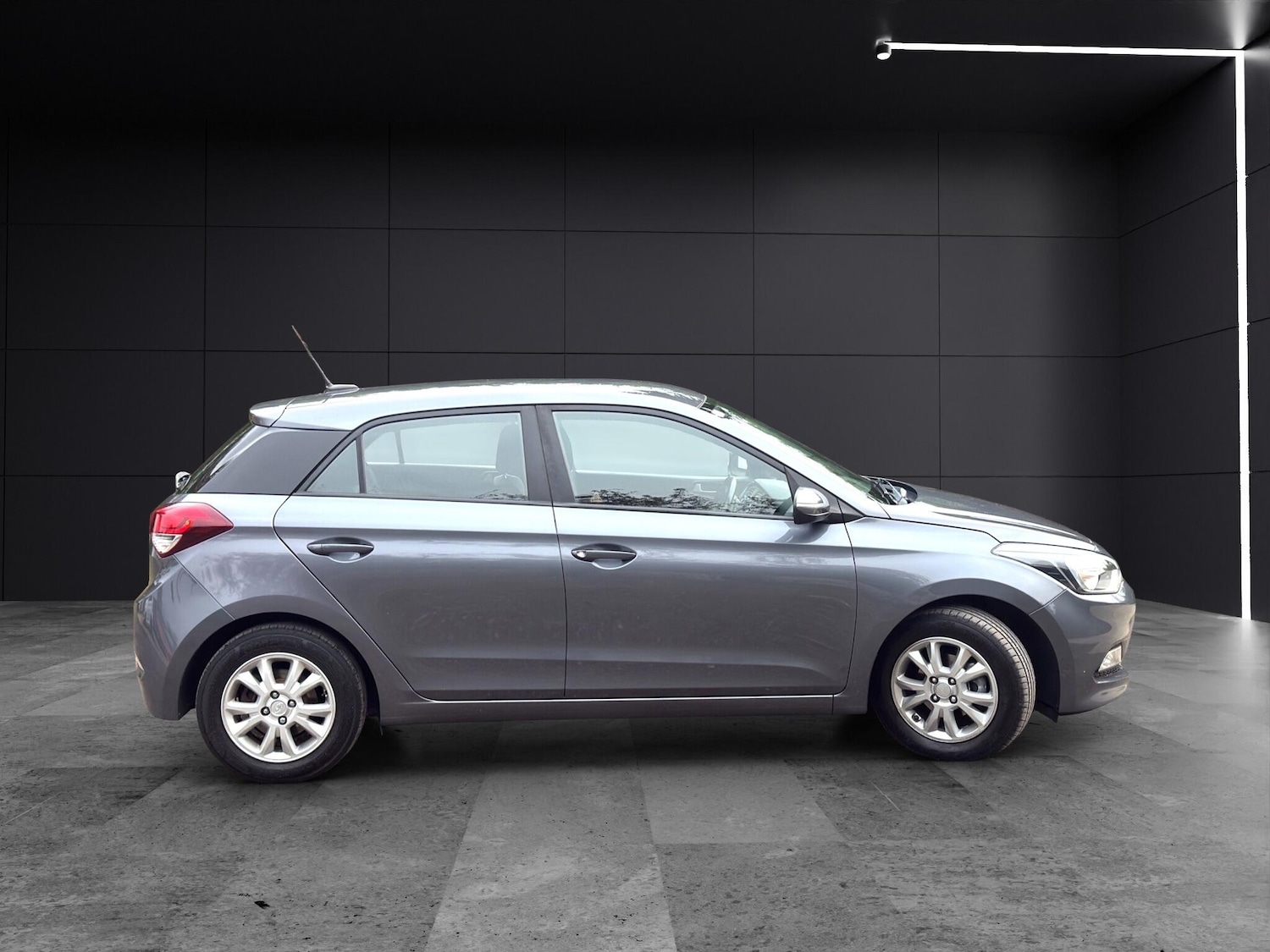 Used Hyundai i20 2018 for sale - 76449674: Photo 15