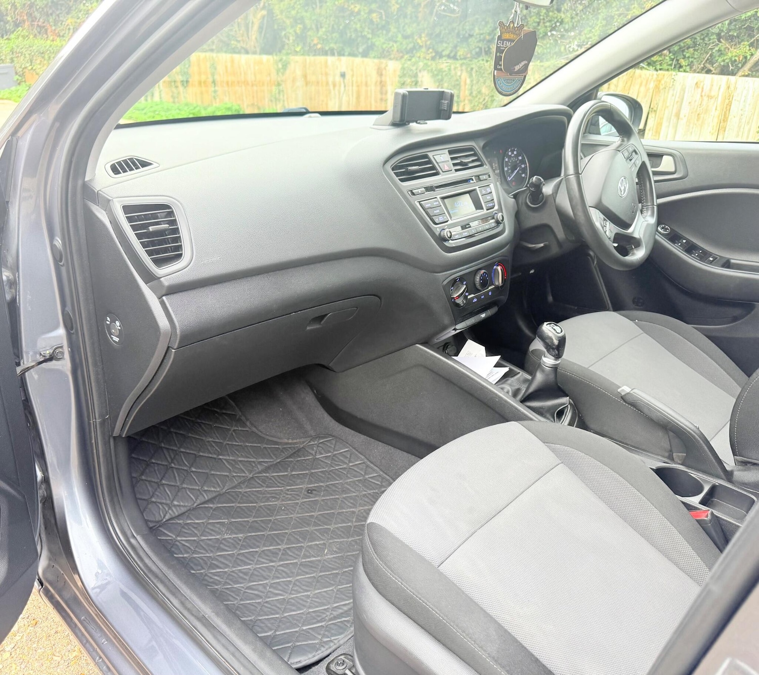 Used Hyundai i20 2018 for sale - 76449674: Photo 21