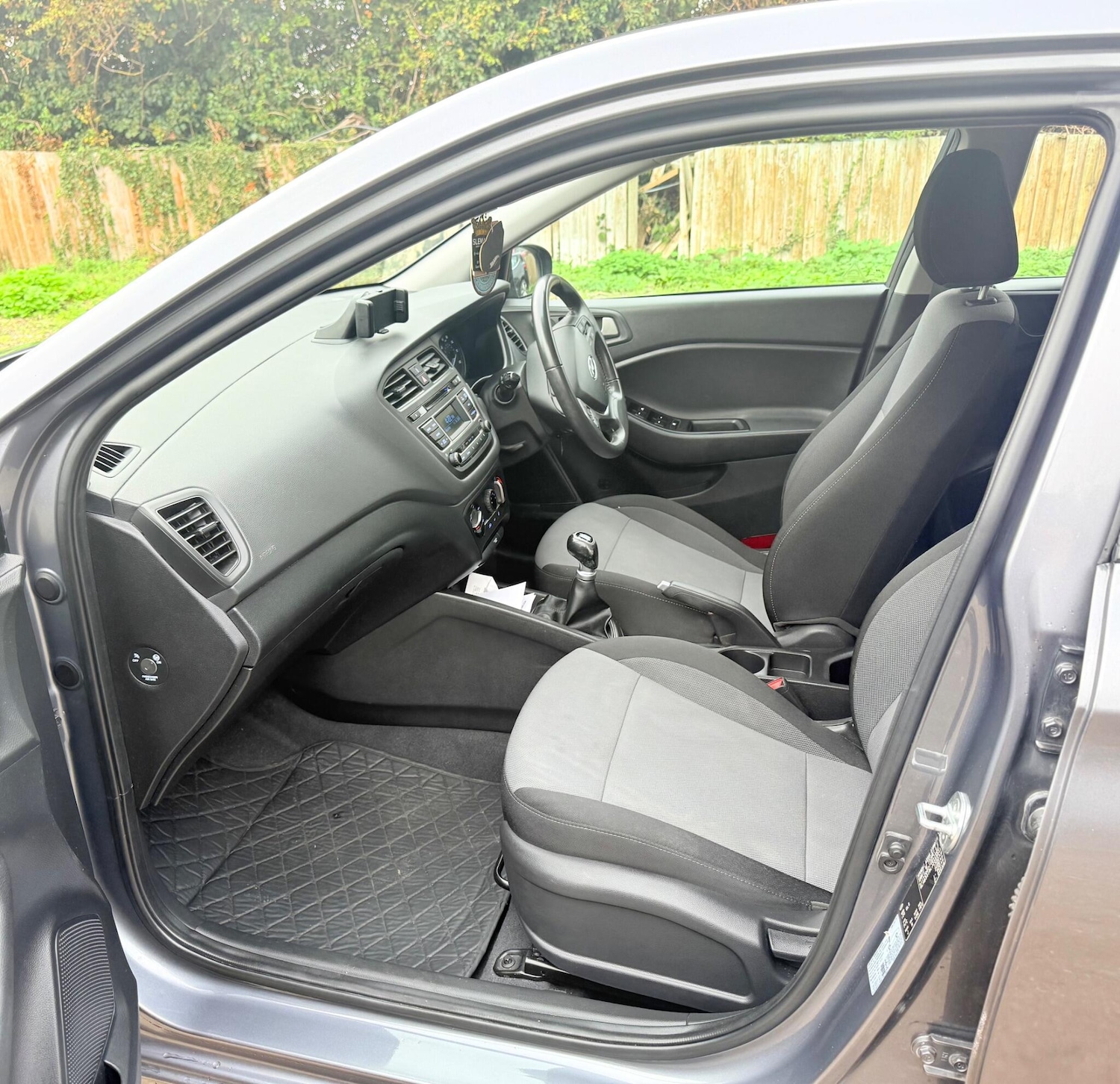 Used Hyundai i20 2018 for sale - 76449674: Photo 37