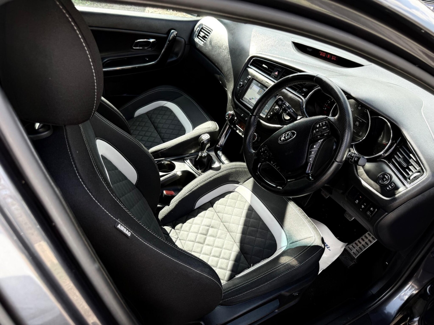 Used Kia Ceed 2018 for sale - 76449675: Photo 20