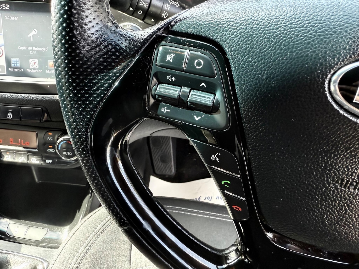 Used Kia Ceed 2018 for sale - 76449675: Photo 28