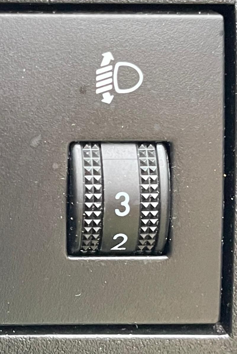 Used Mazda Mazda2 2010 for sale - 77855832: Photo 16