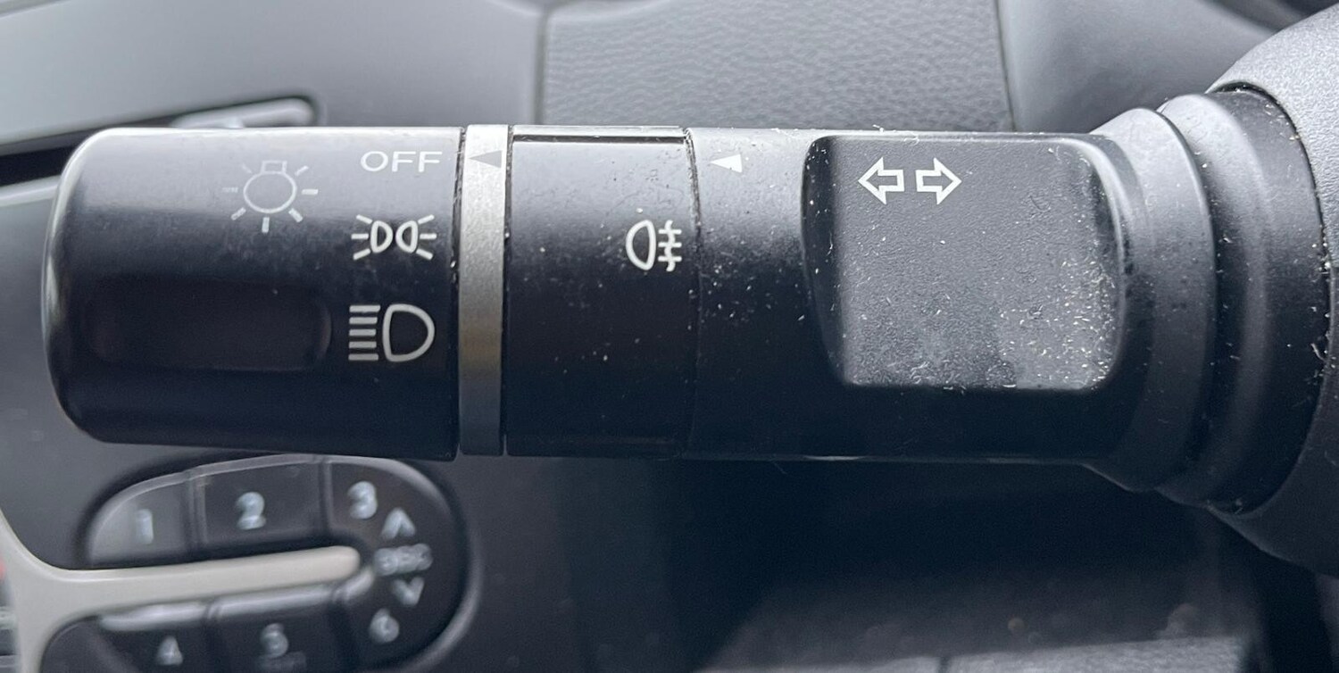 Used Mazda Mazda2 2010 for sale - 77855832: Photo 17