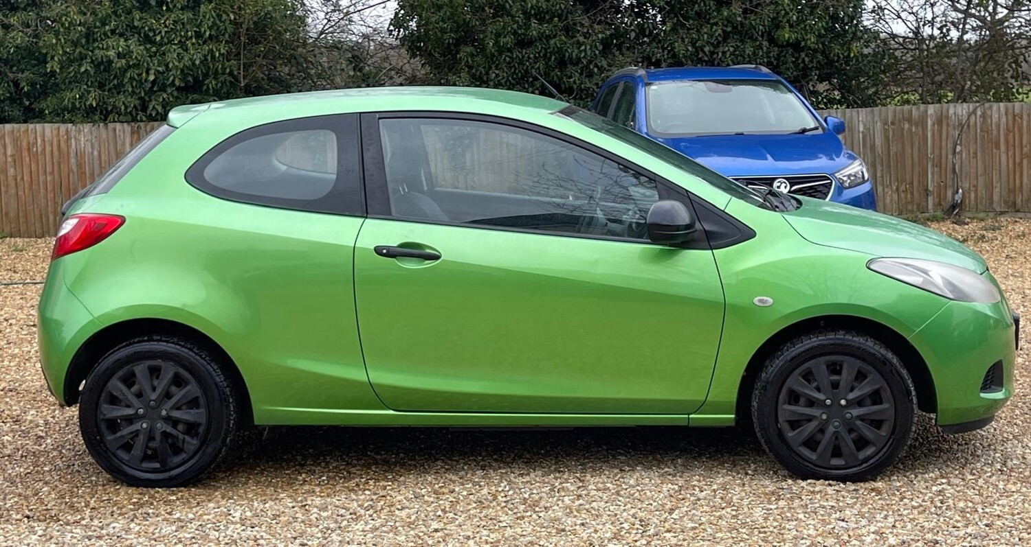 Used Mazda Mazda2 2010 for sale - 77855832: Photo 9