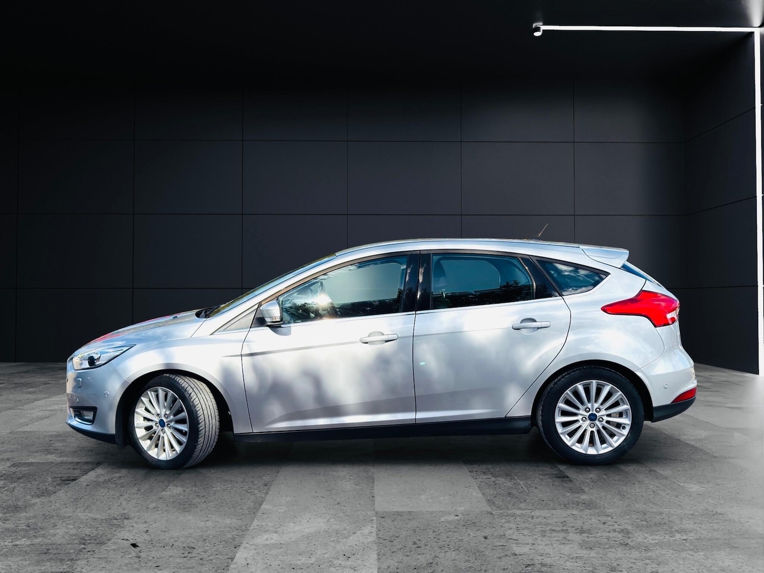 Used Ford Focus 2016 for sale - 76449669: Photo 10