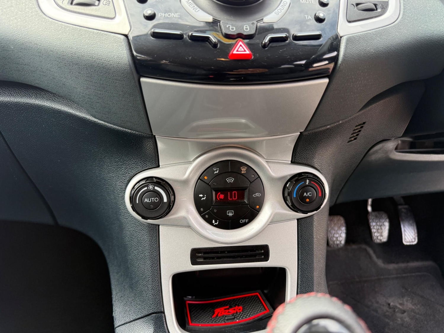 Used Ford Fiesta 2011 for sale - 76449670: Photo 11