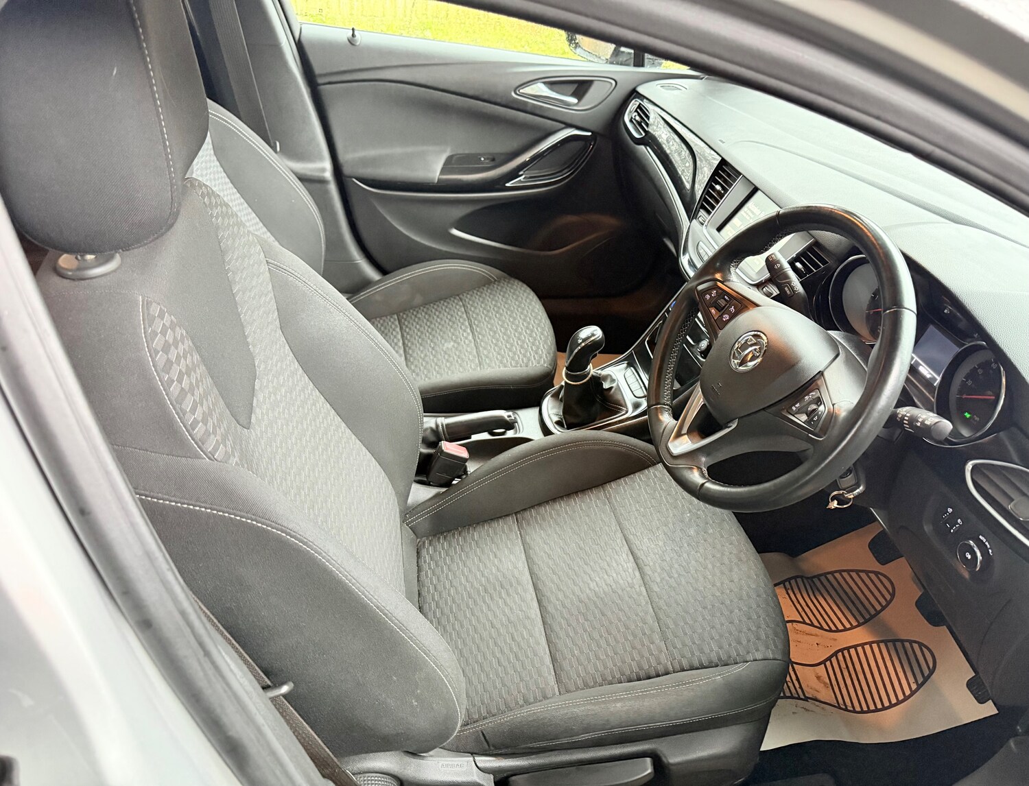 Used Vauxhall Astra 2017 for sale - 77648275: Photo 13