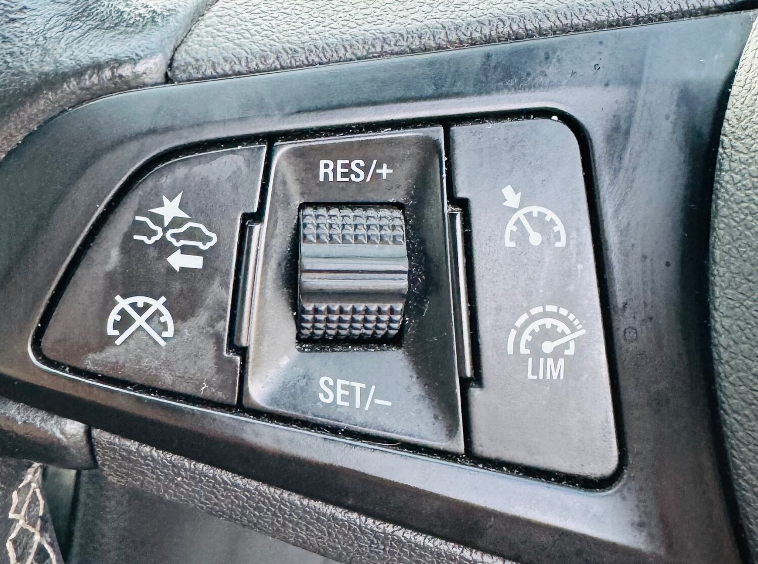 Used Vauxhall Astra 2017 for sale - 77648275: Photo 27