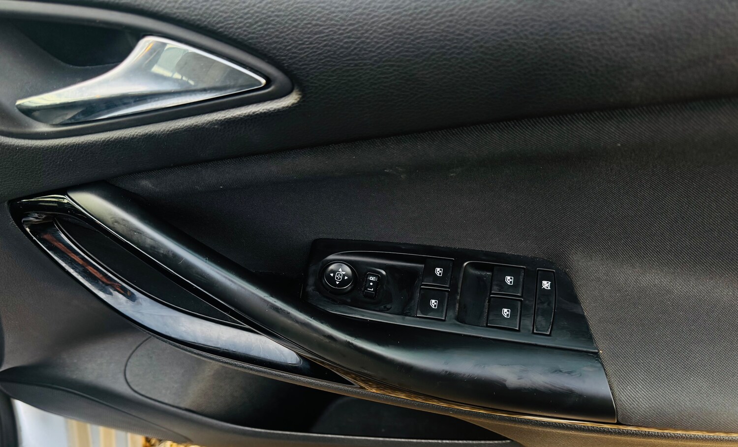 Used Vauxhall Astra 2017 for sale - 77648275: Photo 32