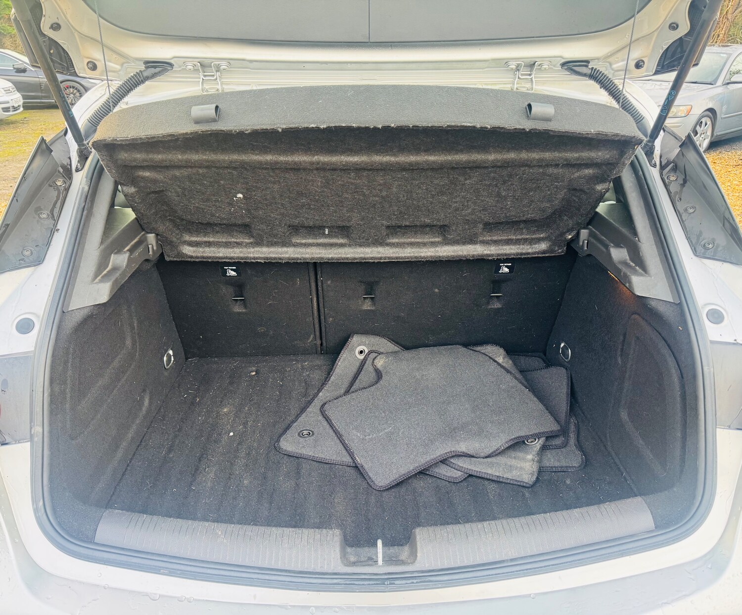 Used Vauxhall Astra 2017 for sale - 77648275: Photo 41