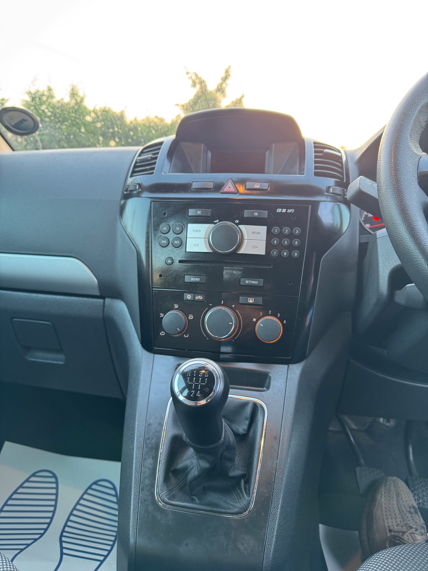 Used Vauxhall Zafira 2014 for sale - 77755916: Photo 17