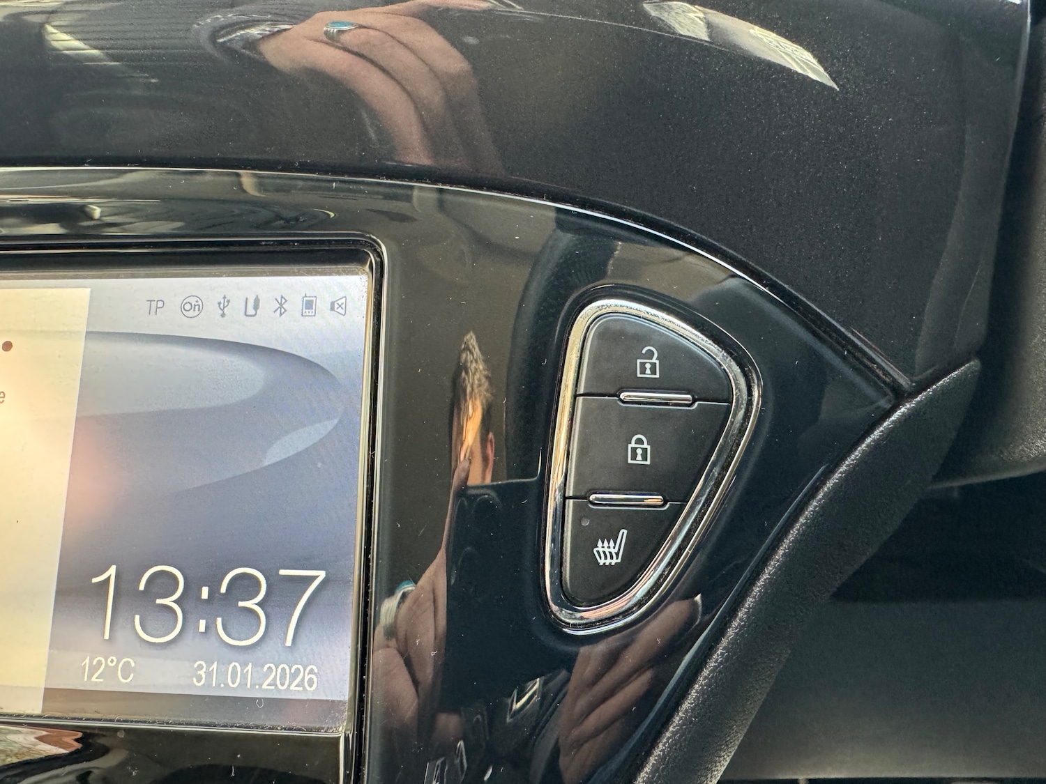 Used Vauxhall Corsa 2016 for sale - 77648276: Photo 17