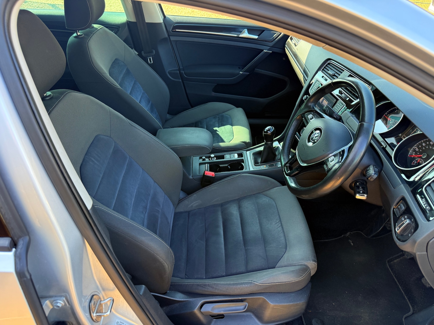 Used Volkswagen Golf 2013 for sale - 77951688: Photo 15