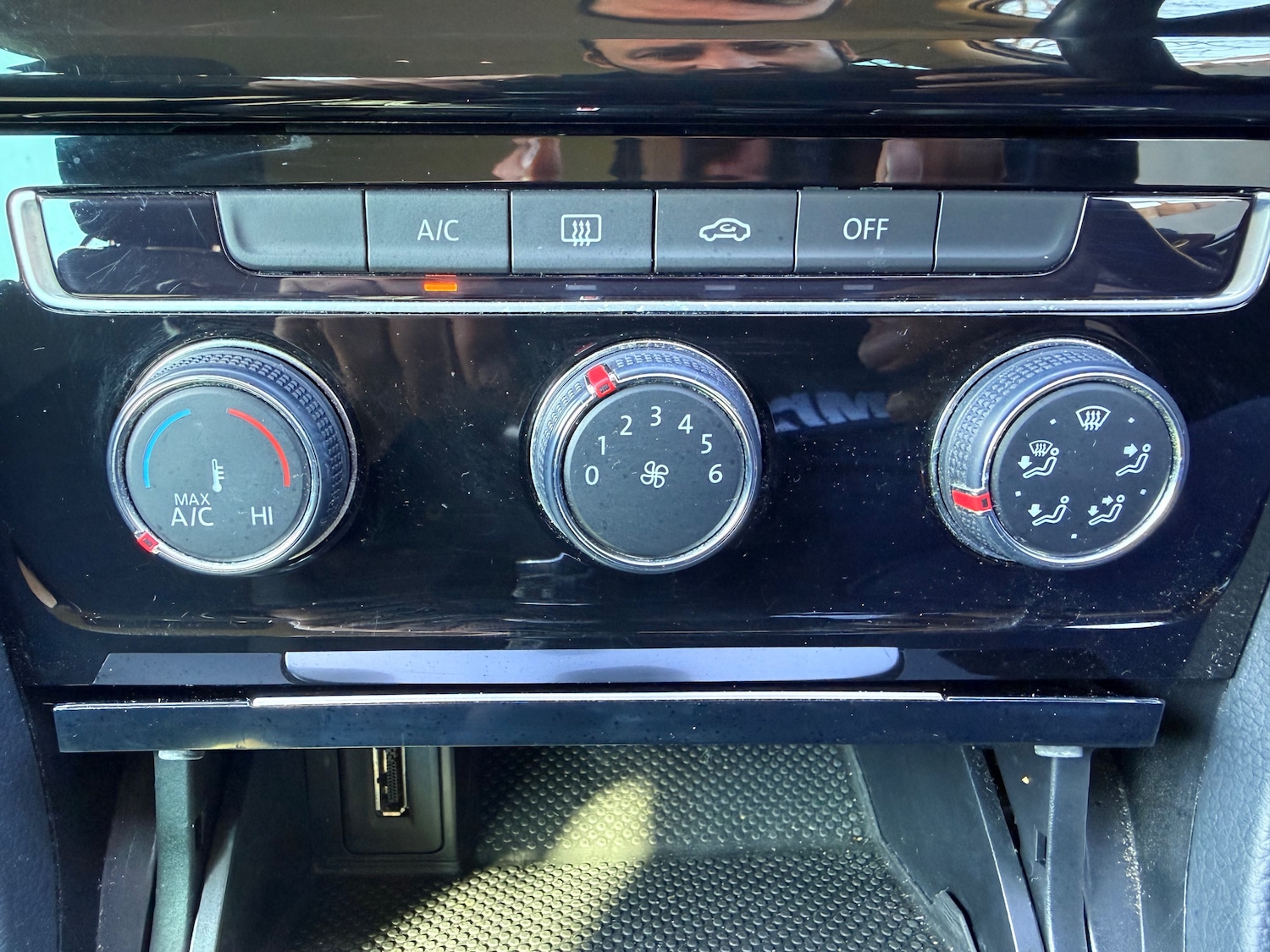 Used Volkswagen Golf 2013 for sale - 77951688: Photo 28