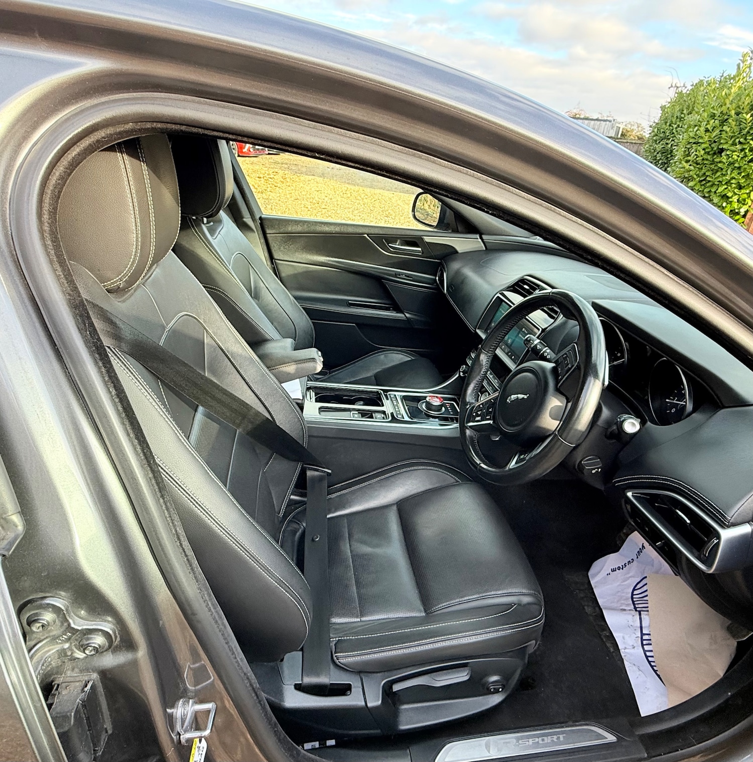 Used Jaguar XE 2019 for sale - 77134057: Photo 18