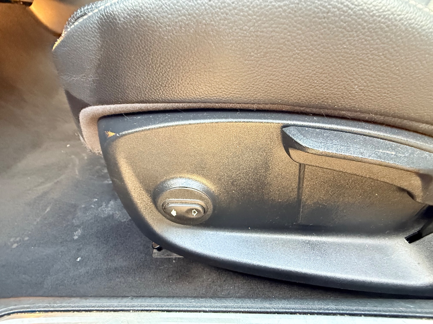 Used Jaguar XE 2019 for sale - 77134057: Photo 35