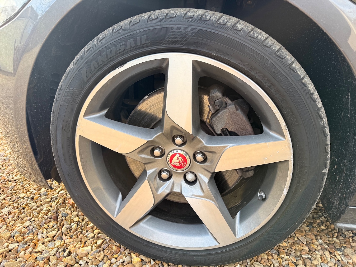 Used Jaguar XE 2019 for sale - 77134057: Photo 41