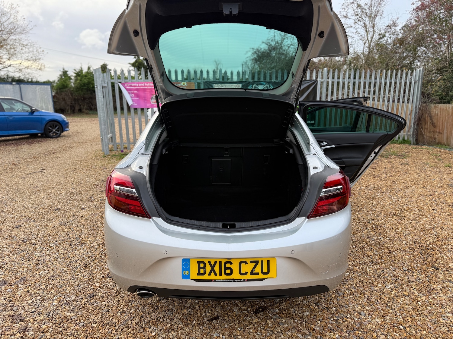 Used Vauxhall Insignia 2016 for sale - 76819696: Photo 9